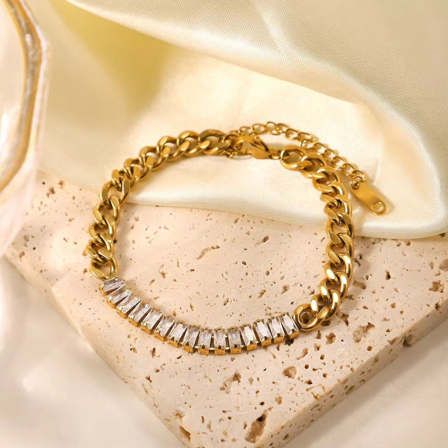 Diamond-Cut Shine Bracelet
