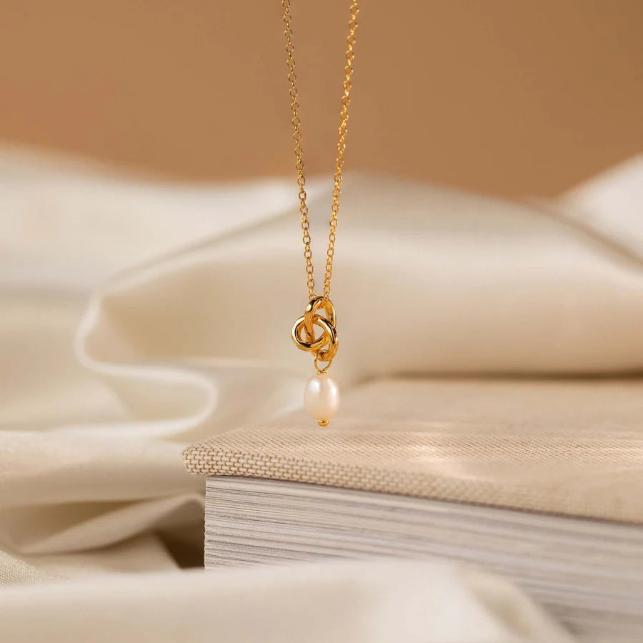 Elysian Knot Necklace