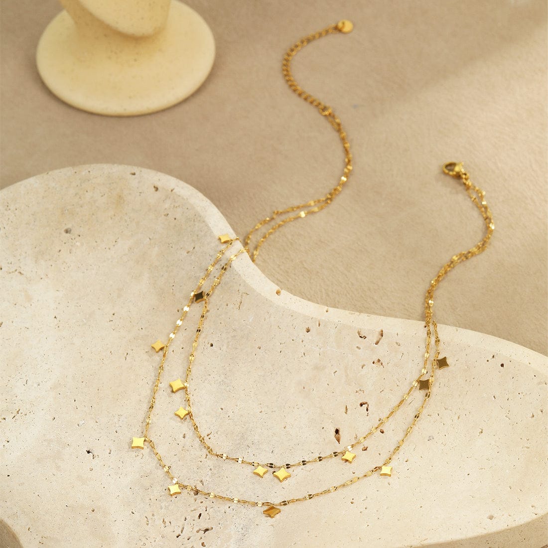 STAR LAYERED NECKLACE