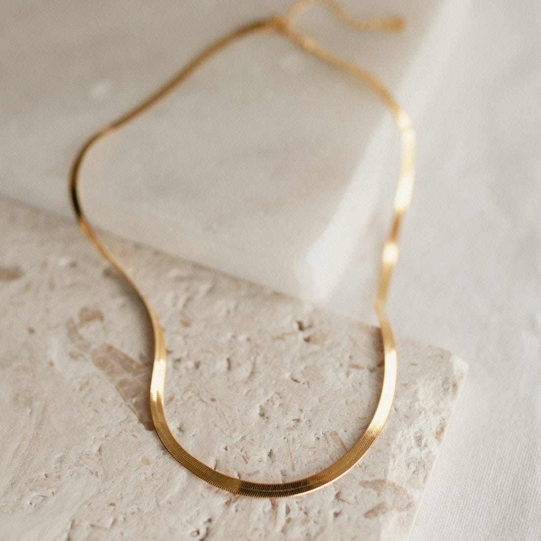 HERRINGBONE CHAIN NECKLACE