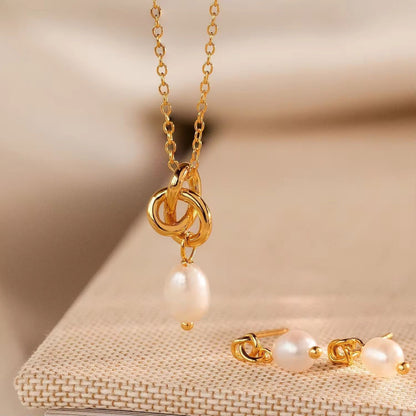 Elysian Knot Necklace