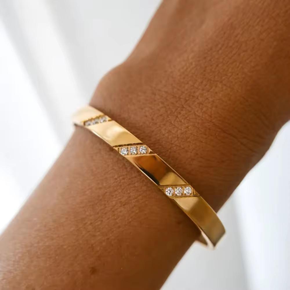 Sparkle Line Bracelet