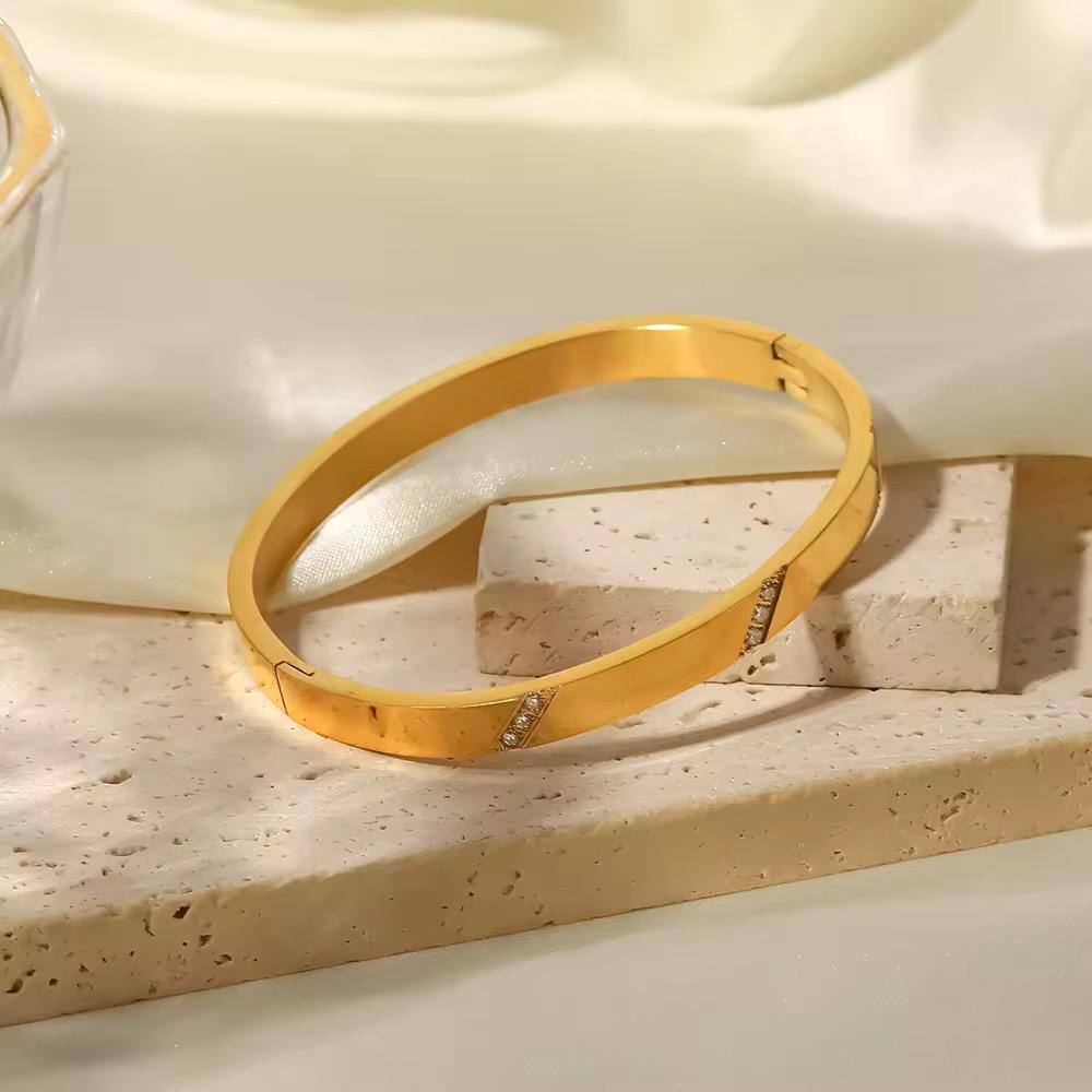 Sparkle Line Bracelet