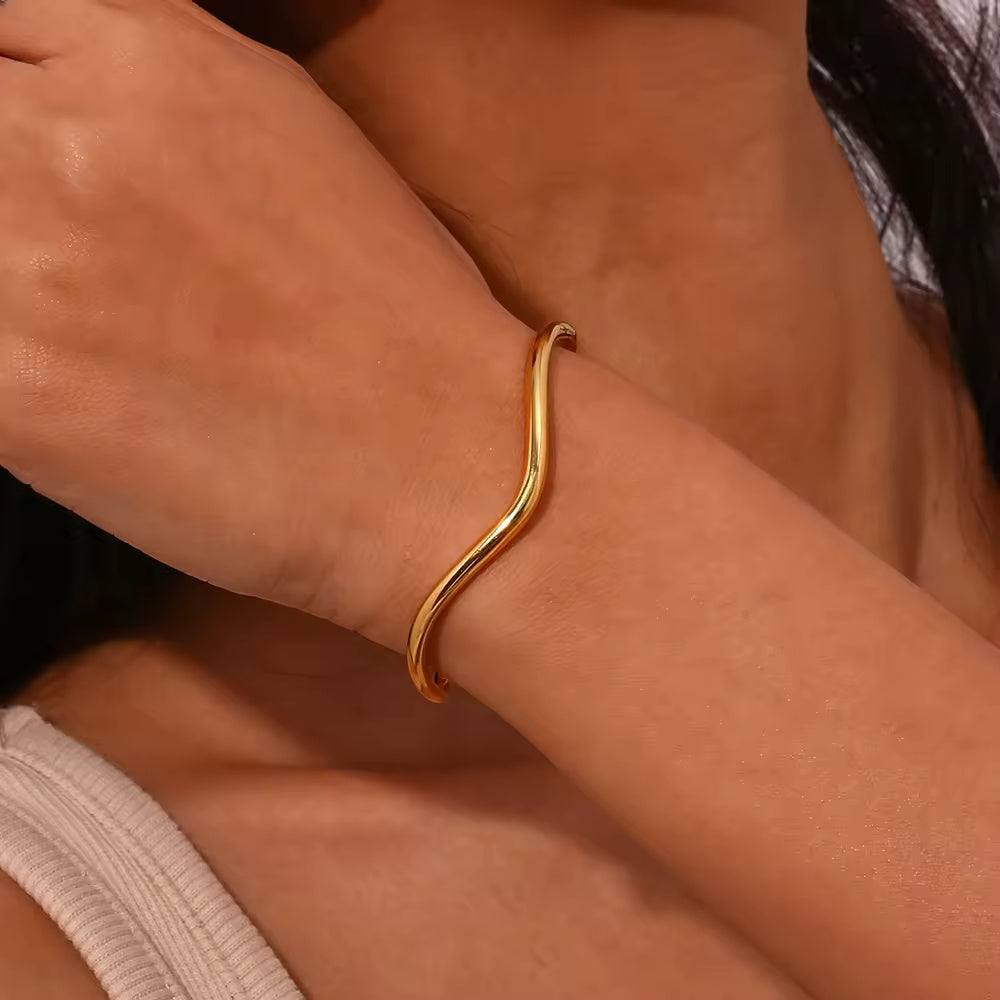 The Flow Cuff Bracelet